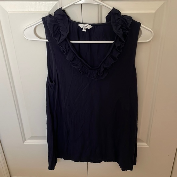 Crown & Ivy tank top - Picture 1 of 1